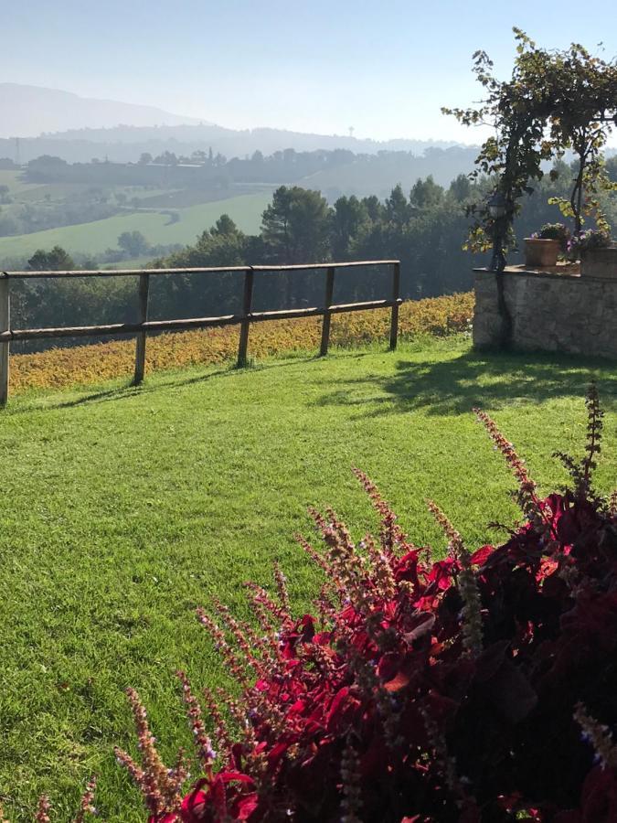 Genius Loci Country Inn Bevagna Exterior foto