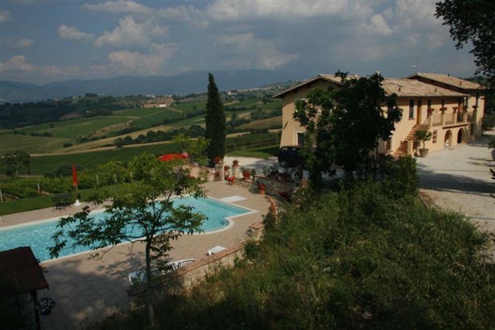 Genius Loci Country Inn Bevagna Exterior foto