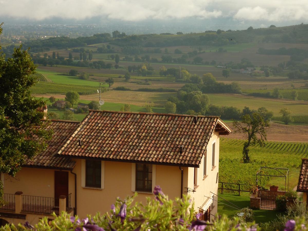 Genius Loci Country Inn Bevagna Exterior foto