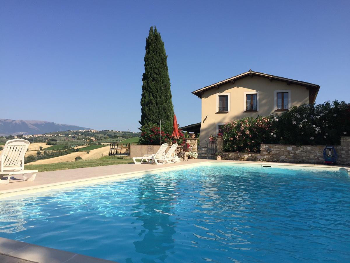 Genius Loci Country Inn Bevagna Exterior foto