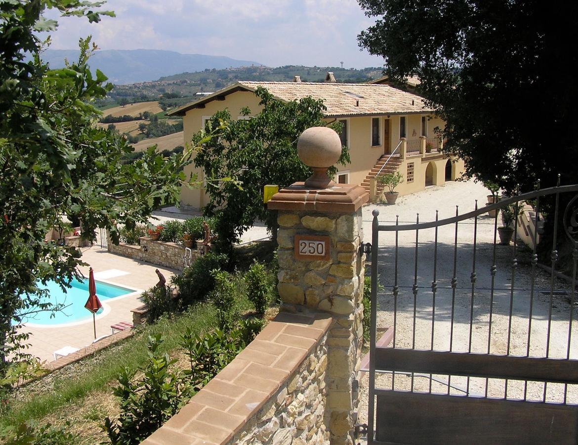 Genius Loci Country Inn Bevagna Exterior foto
